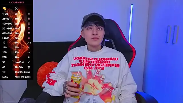 Snapshot of imlaiaaa chatting on November 2025 02:10:01 AM imlaiaaa online show from November 2025 02:10:01 AM