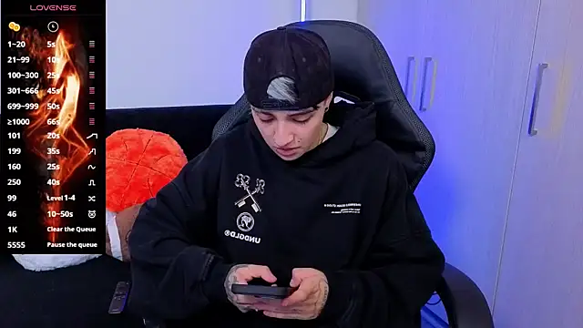 Snapshot of imlaiaaa chatting on November 2025 09:17:01 PM imlaiaaa online show from November 2025 09:17:01 PM