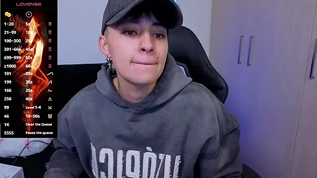 Snapshot of imlaiaaa chatting on December 2025 12:52:02 AM imlaiaaa online show from December 2025 12:52:02 AM