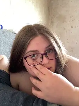 CurvyPaar2 online show from March 2026 01:44:02 PM