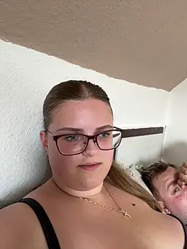 CurvyPaar2 online show from June 2026 04:04:02 PM
