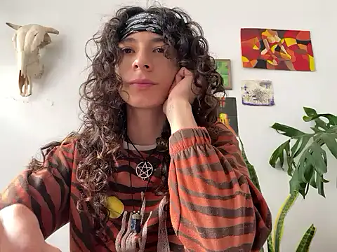 Snapshot of camille_delrey chatting on September 2025 07:48:01 PM camille delrey online show from September 2025 07:48:01 PM