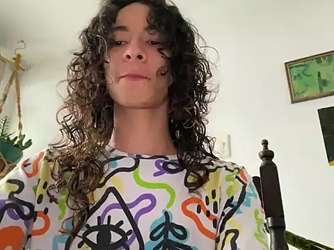 Snapshot of camille_delrey chatting on October 2025 06:23:01 PM camille delrey online show from October 2025 06:23:01 PM