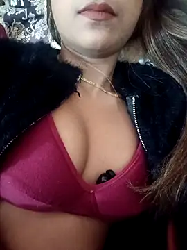 Snapshot of payalsharma95 chatting on December 2025 04:48:02 PM payalsharma95 online show from December 2025 04:48:02 PM