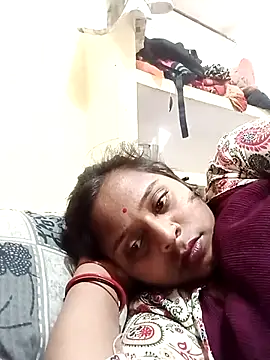 Hot crety online show from February 2026 05:44:02 PM