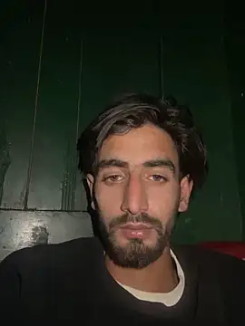 lyath3245 online show from April 2026 02:31:01 PM