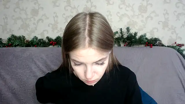 HitGyrl online show from December 2025 04:28:02 AM