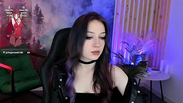 Snapshot of LiliLuna chatting on November 2025 01:12:02 PM LiliLuna online show from November 2025 01:12:02 PM