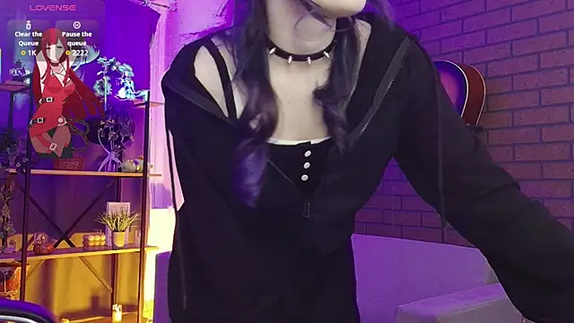 Snapshot of LiliLuna chatting on December 2025 12:56:02 PM LiliLuna online show from December 2025 12:56:02 PM