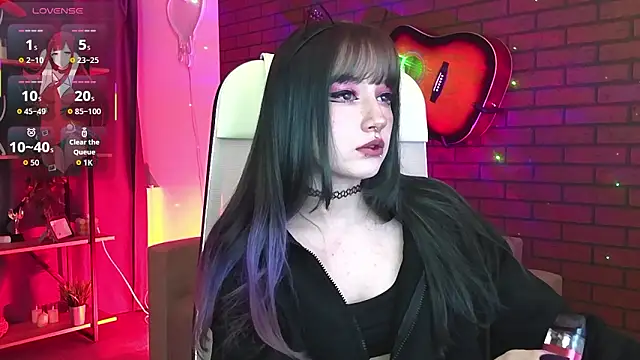 Snapshot of LiliLuna chatting on February 2026 04:14:01 PM LiliLuna online show from February 2026 04:14:01 PM