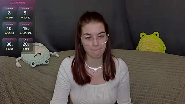 Snapshot of ElzaBlis chatting on November 2025 03:04:01 PM ElzaBlis online show from November 2025 03:04:01 PM