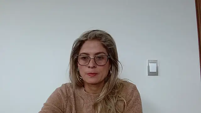 Snapshot of linda-mature43 chatting on September 2025 02:30:02 PM linda-mature43 online show from September 2025 02:30:02 PM