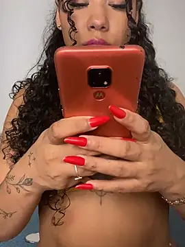 jhennyfer online show from June 2026 03:20:02 AM