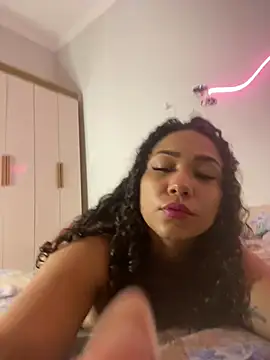 jhennyfer online show from July 2026 06:00:01 AM