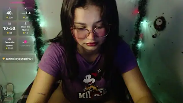 Snapshot of nice_oussy chatting on December 2025 10:59:02 PM nice oussy online show from December 2025 10:59:02 PM