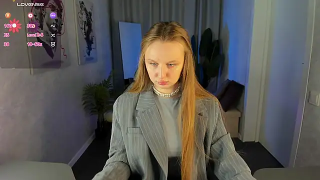 Rina Panic online show from April 2026 01:04:01 AM