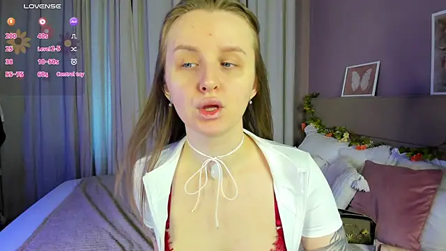 Snapshot of Rina_Panic chatting on May 2026 01:11:01 AM Rina Panic online show from May 2026 01:11:01 AM