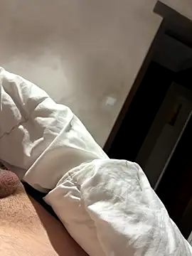 Snapshot of elcalabacin chatting on October 2025 04:13:01 AM elcalabacin online show from October 2025 04:13:01 AM