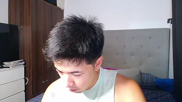 Addictiveboi online show from March 2026 07:15:01 AM