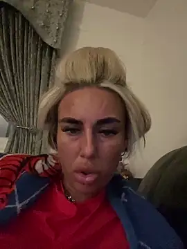 EllieMaeBaby online show from April 2026 09:04:01 PM