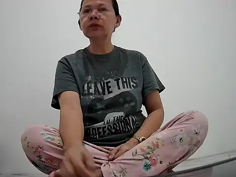 Hotzoey16 online show from March 2026 10:03:01 PM