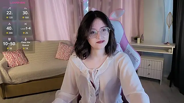 EsmaWonka online show from September 2025 07:19:01 AM