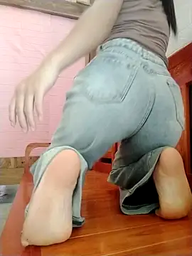 Snapshot of daisy_will chatting on October 2025 03:51:02 AM daisy will online show from October 2025 03:51:02 AM