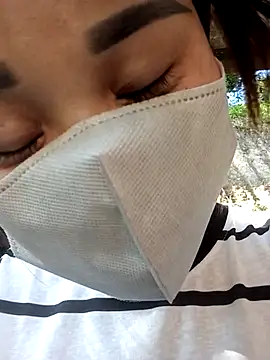 Snapshot of daisy_will chatting on November 2025 07:00:02 AM daisy will online show from November 2025 07:00:02 AM