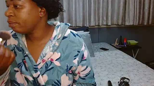 Snapshot of SlutyAngelxxx chatting on October 2025 09:15:02 PM SlutyAngelxxx online show from October 2025 09:15:02 PM