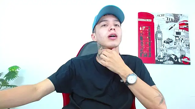 Cumandres18 online show from February 2026 02:59:02 PM