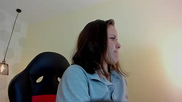 Snapshot of GIANAMILLER6 chatting on November 2025 12:13:01 PM GIANAMILLER6 online show from November 2025 12:13:01 PM