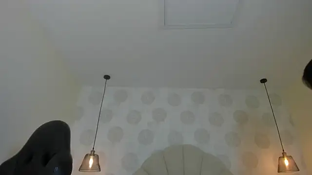 Snapshot of GIANAMILLER6 chatting on December 2025 12:21:02 PM GIANAMILLER6 online show from December 2025 12:21:02 PM