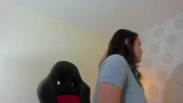 GIANAMILLER6 online show from April 2026 12:05:02 PM