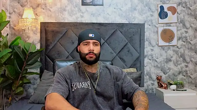 Apolo rousse1 online show from November 2025 09:48:01 PM