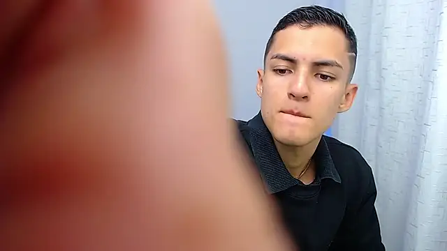 Matiius18 online show from October 2025 01:55:02 PM