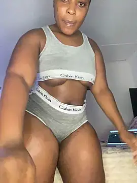 BQueen223 online show from May 2026 01:44:01 AM