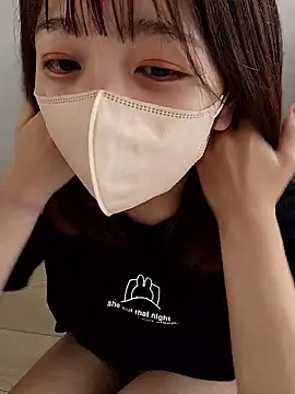 Snapshot of Sakura-japanese- chatting on October 2025 04:10:01 AM Sakura-japanese- online show from October 2025 04:10:01 AM