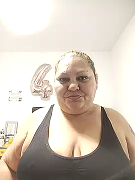 Snapshot of Miasmithr chatting on December 2025 01:09:02 PM Miasmithr online show from December 2025 01:09:02 PM