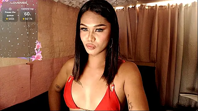 Snapshot of sweet_lucyyy chatting on September 2025 06:00:01 PM sweet lucyyy online show from September 2025 06:00:01 PM