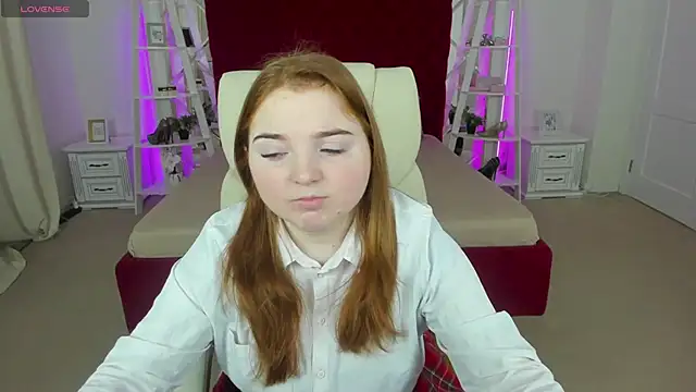 Snapshot of KattyRose8 chatting on May 2026 05:35:01 AM KattyRose8 online show from May 2026 05:35:01 AM