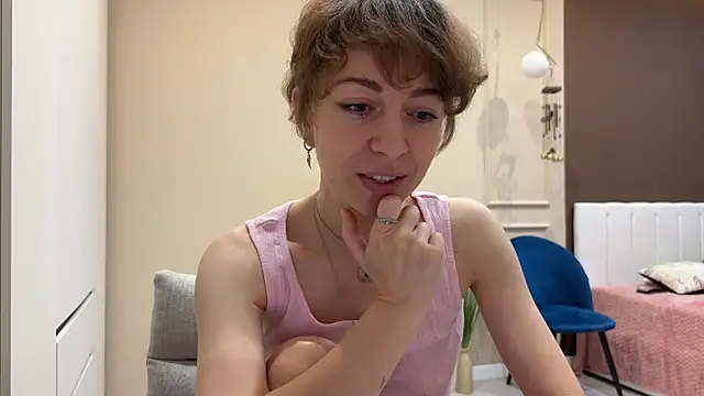 daniellia  online show from November 2025 09:22:01 AM