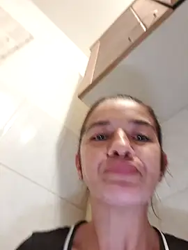 Snapshot of alinaalinutzq chatting on October 2025 07:56:02 PM alinaalinutzq online show from October 2025 07:56:02 PM