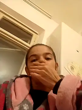 alinaalinutzq online show from November 2025 09:02:01 PM