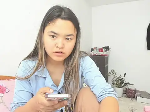 Snapshot of saika_blush chatting on April 2026 06:06:01 AM saika blush online show from April 2026 06:06:01 AM