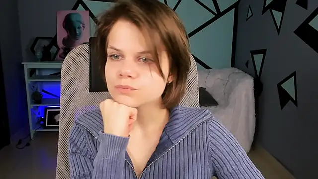 EllieMurler online show from October 2025 08:47:01 AM