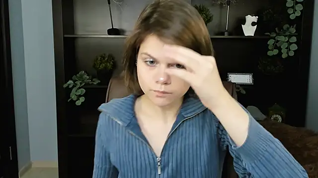 EllieMurler online show from November 2025 09:02:02 AM