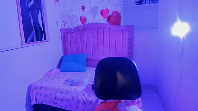 Snapshot of candela_ruiz chatting on September 2025 04:51:02 PM candela ruiz online show from September 2025 04:51:02 PM