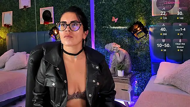 Linagh  online show from November 2025 11:53:01 AM