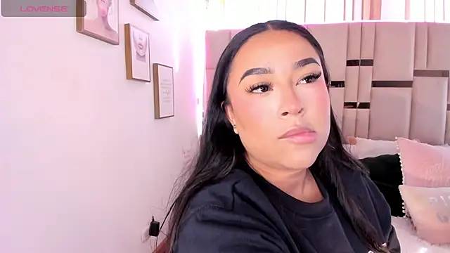 Snapshot of Zoey_thompson chatting on October 2025 08:00:02 PM Zoey thompson online show from October 2025 08:00:02 PM