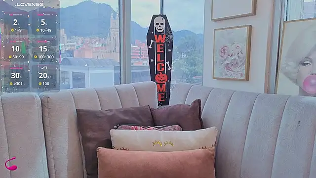 Snapshot of Zoey_thompson chatting on October 2025 07:26:02 PM Zoey thompson online show from October 2025 07:26:02 PM